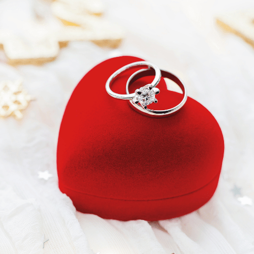 undangan digital dengan cincing indah untuk pasangan